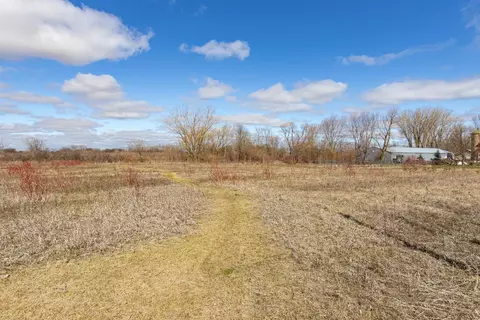 Lake Road, Oshkosh, WI 54902