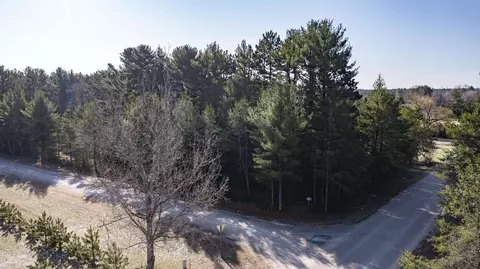 Berkshire Lane, Waupaca, WI 54981