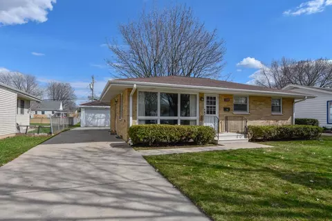 1108 N Locust St, Green Bay, WI 54303