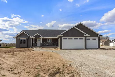 2968 E Sunstone Pl, Appleton, WI 54913