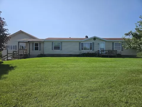 6986 N Netzel Ln, Crivitz, WI 54114 photo 2