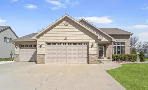 8982 Pine Lane Rd, Fremont, WI 54940