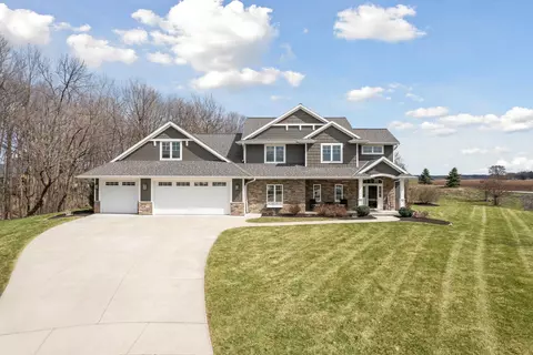 248 Cornellius Martin Ct, De Pere, WI 54115