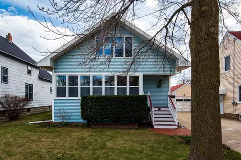 547 W South Park Ave, Oshkosh, WI 54902