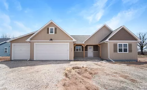2191 White Dove Ln, Kaukauna, WI 54130