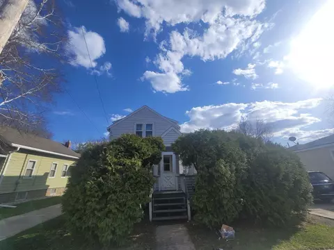 211 Oxford Ave, Oshkosh, WI 54901