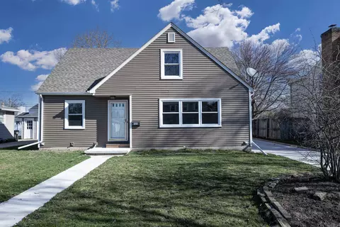 Exterior - 506 E Lindbergh St, Appleton, WI 54911 photo 2 of 10