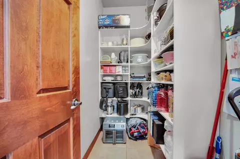 Kitchen - 3116 E Canvasback Ln, Appleton, WI 54913 photo 6 of 6