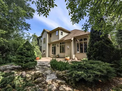 Exterior - 3116 E Canvasback Ln, Appleton, WI 54913 photo 3 of 11