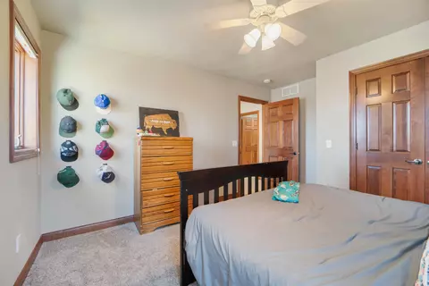 Bedroom - 3116 E Canvasback Ln, Appleton, WI 54913 photo 8 of 9