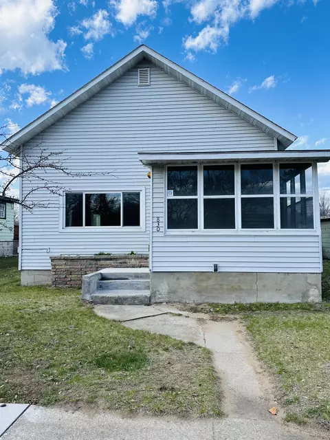830 Cleveland Ave, Marinette, WI 54143