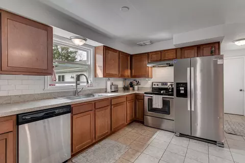 Kitchen - 419 E Pershing St, Appleton, WI 54911 photo 1 of 4
