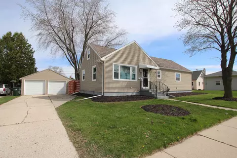 389 15th St, Fond Du Lac, WI 54935