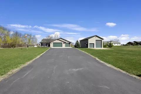w2064 Buttercup Avenue, Berlin, WI 54923
