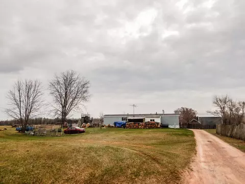 9285 James Way, Pound, WI 54161