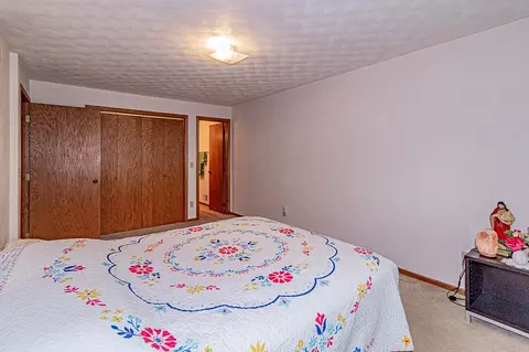 Bedroom - 1338 W Weiland Ln, Appleton, WI 54914 photo 4 of 6