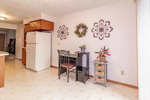 Kitchen - 1338 W Weiland Ln, Appleton, WI 54914 photo 5 of 5