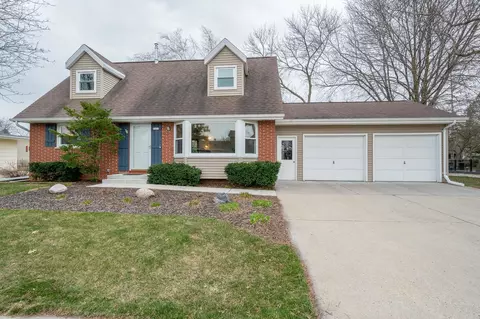 2455 Arcadia Ave, Oshkosh, WI 54904