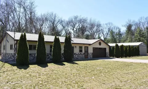 w2217 Dakota Avenue, Neshkoro, WI 54960