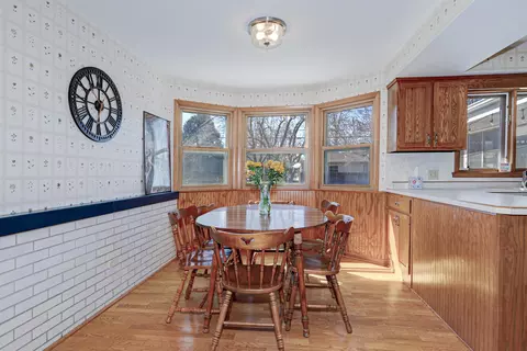 Dining - 913 E Pershing St, Appleton, WI 54911 photo 3 of 3