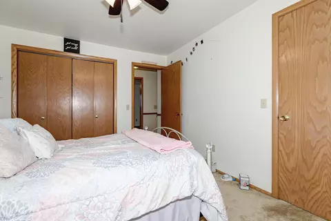 Bedroom - 913 E Pershing St, Appleton, WI 54911 photo 8 of 8