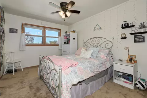 Bedroom - 913 E Pershing St, Appleton, WI 54911 photo 7 of 8