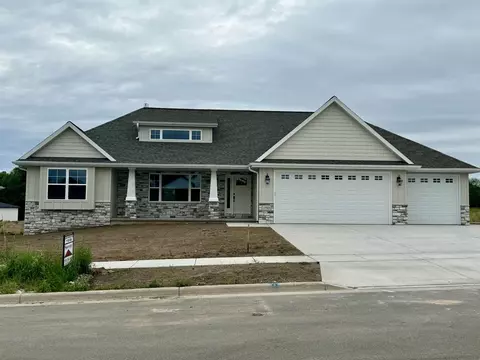 1793 Arbor Gate Ln, Green Bay, WI 54311
