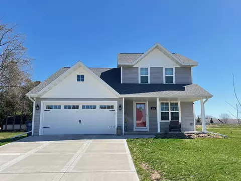 710 Johnson St, Pulaski, WI 54162