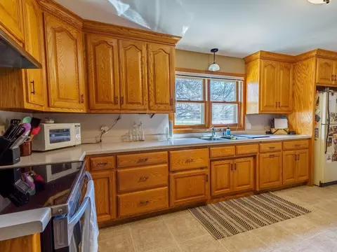 339 High St, Wrightstown, WI 54180 photo 3