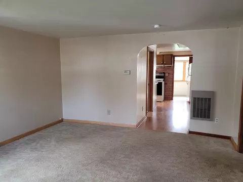 1906 N Oneida St, Appleton, WI 54911 photo 3