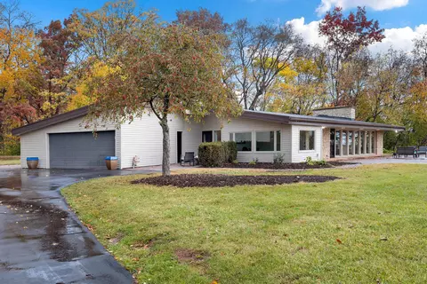 2788 Lost Dauphin Rd, De Pere, WI 54115