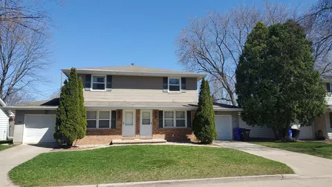 808 N Hawthorne Dr, Appleton, WI 54915