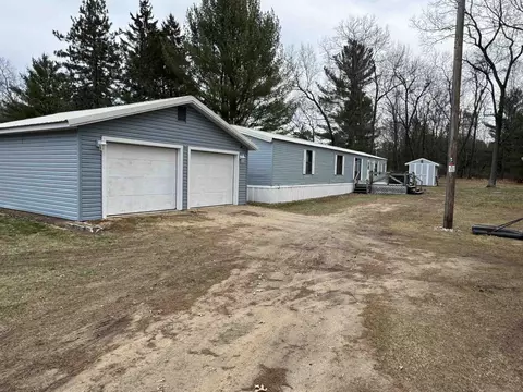 n7228 Oakwood Drive, Shawano, WI 54166