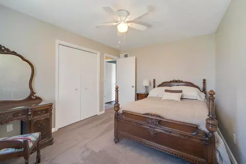 Bedroom - w5426 White Clover Circle, Appleton, WI 54915 photo 7 of 7