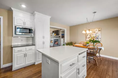 Kitchen - w5426 White Clover Circle, Appleton, WI 54915 photo 4 of 6