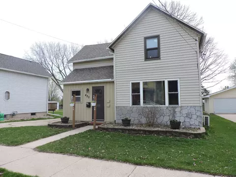 425 Rosendale St, Beaver Dam, WI 53916