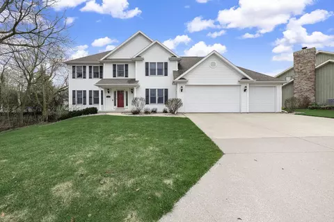 1626 Hickory Hollow Ln, Menasha, WI 54952