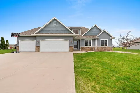 n6050 Wild West Lane, Fond Du Lac, WI 54937