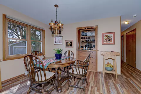 Dining - 2520 Kesting Ct, Appleton, WI 54911 photo 2 of 2