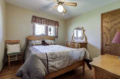 Bedroom - 2520 Kesting Ct, Appleton, WI 54911 photo 4 of 5