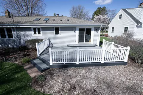 Exterior - 2520 Kesting Ct, Appleton, WI 54911 photo 5 of 11