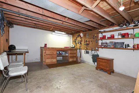 Exterior - 2520 Kesting Ct, Appleton, WI 54911 photo 10 of 11