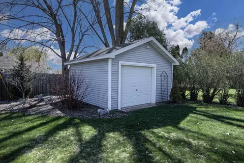 Exterior - 2520 Kesting Ct, Appleton, WI 54911 photo 8 of 11