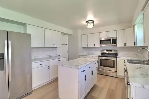 1619 Telulah Ave, Appleton, WI 54915 photo 4