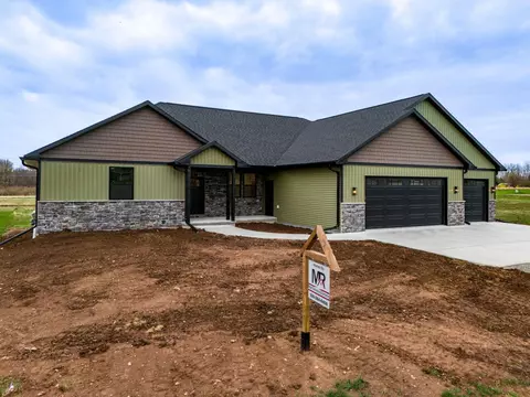 N918 Quarry View Drive, Hortonville, WI 54944