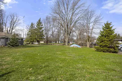 Oneida Street, Menasha, WI 54952