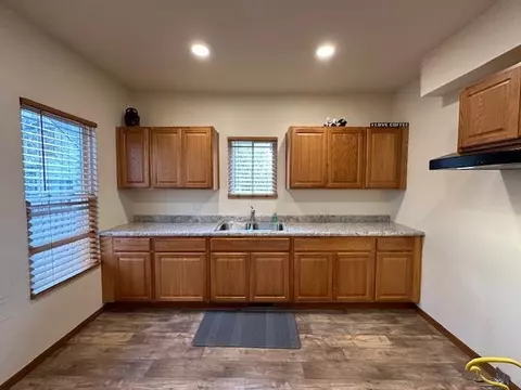 417 W Commercial St, Appleton, WI 54911 photo 2
