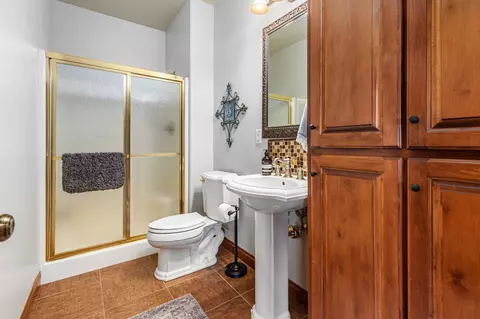 Bath - 1200 Palisades Dr, Appleton, WI 54915 photo 1 of 1
