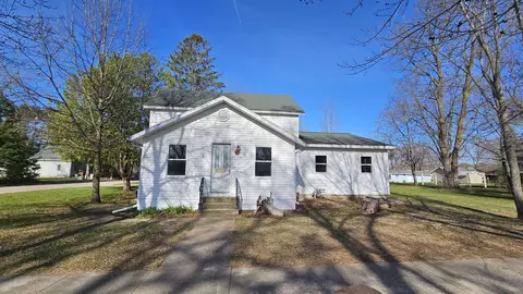 941 S River St, Shawano, WI 54166