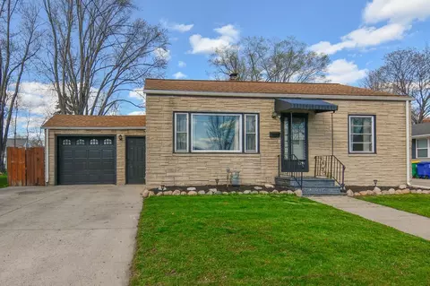 962 Langlade Ave, Green Bay, WI 54304